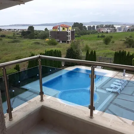 синята дъга Aparthotel